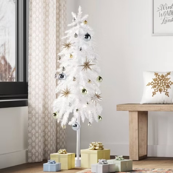 WONDERSHOP NWT pre-lit slim white tinsel alpine fir faux Christmas tree 4’ - Picture 2 of 8